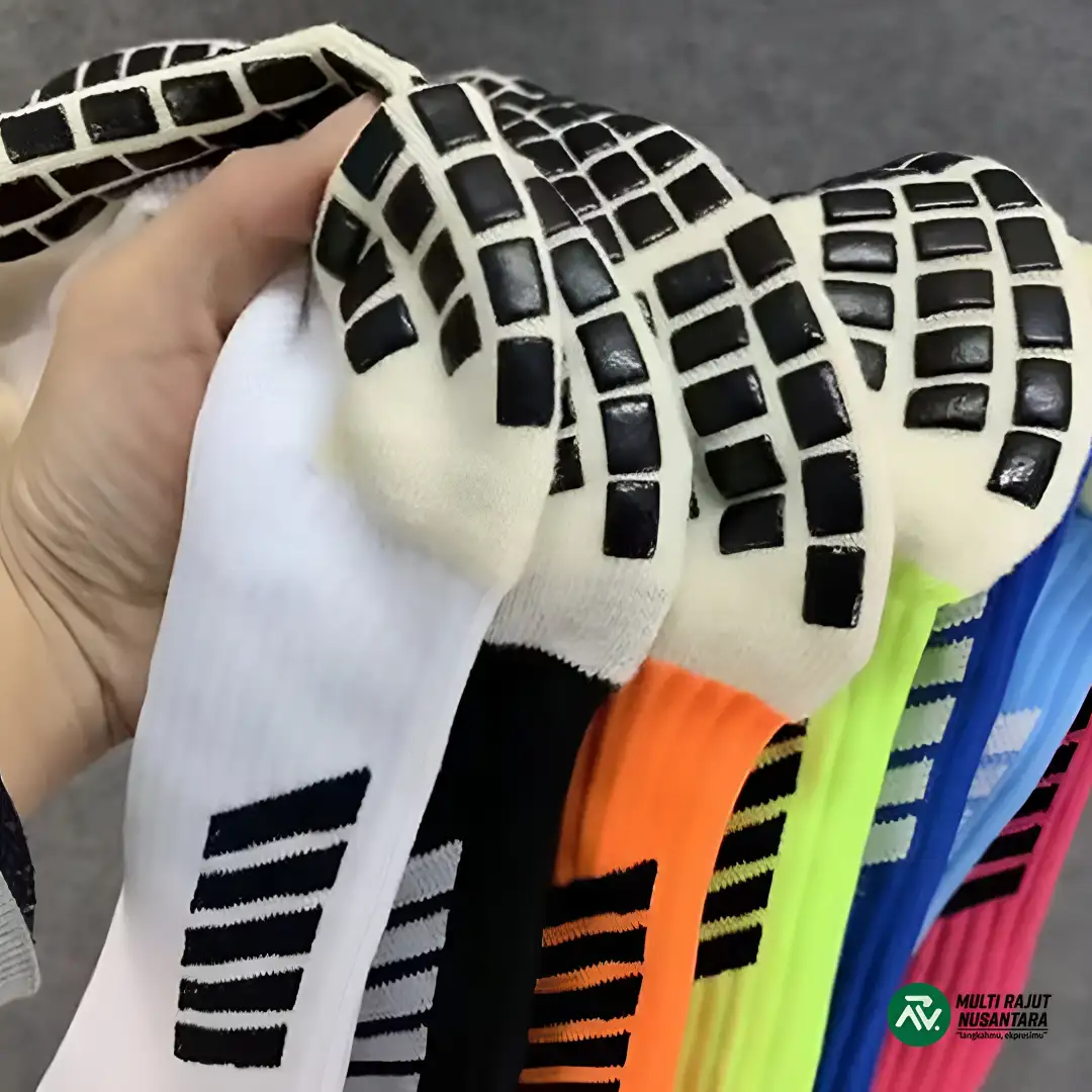 Mesin Rajut dalam Produksi Kaos Kaki Anti Slip!