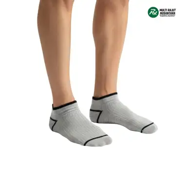 Pabrik Kaos Kaki Custom Premium untuk Bisnis dan Branding